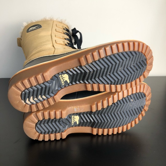Sorel Tivoli High II Winter Boots (size 7) - Picture 10 of 11